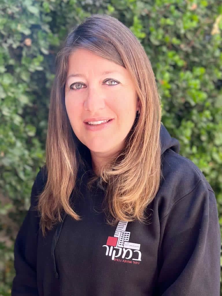 שרה נבות, מנכ״לית במקור